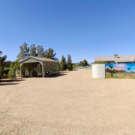 Falcon Cottage Парумп Екстер'єр фото
